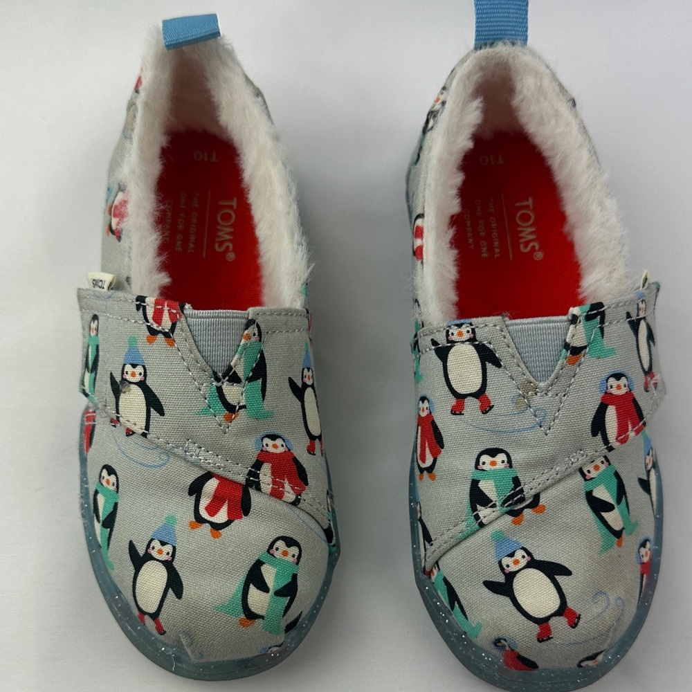 TOMS Kids Winter Print Cozy Alpargatas - Gray and Blue w/Penguins